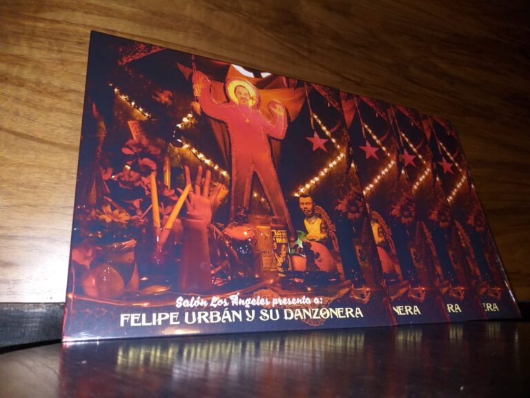 Felipe Urbán lanza disco LP grabado en vivo en el salón Los Ángeles