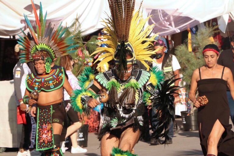 Con danza prehispánica conmemoran Resistencia Indígena en la CDMX