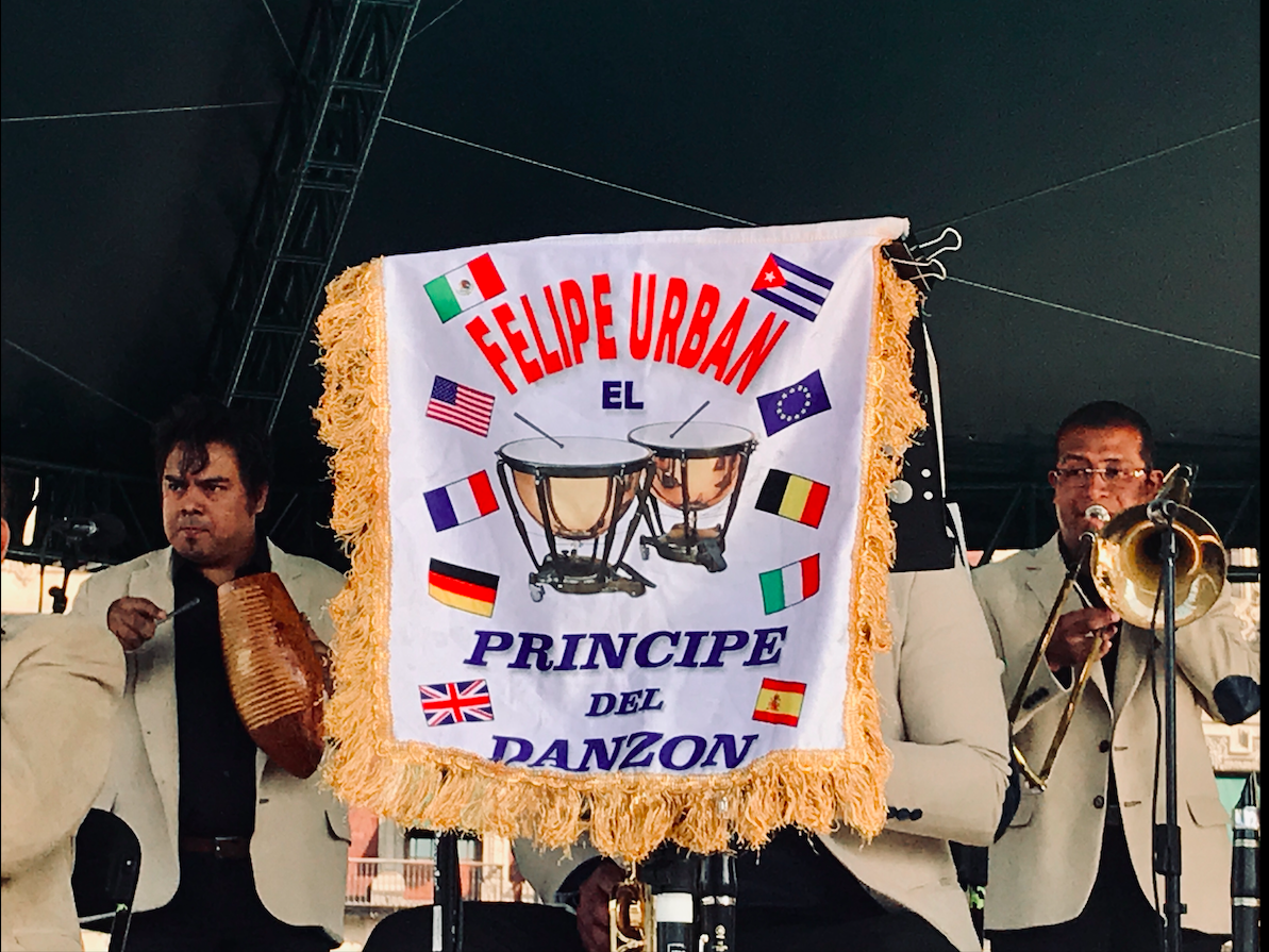 felipe-urban-arturo-revista-danzoneros