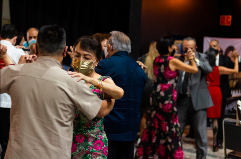 Cierra el año al son del danzón en Salón La Maraka