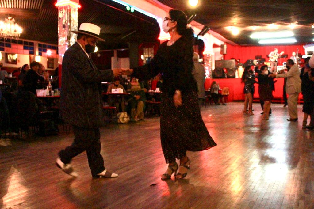 salsa en salon los ángeles