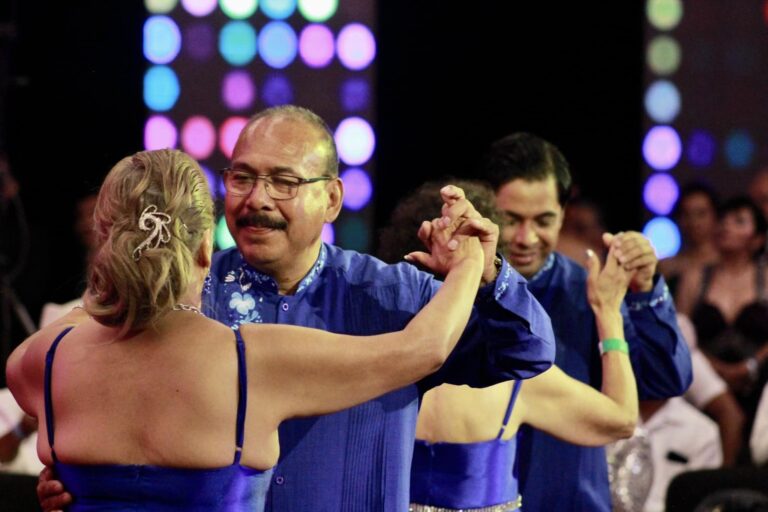 Impartirán clase magistral de danzón con música en vivo